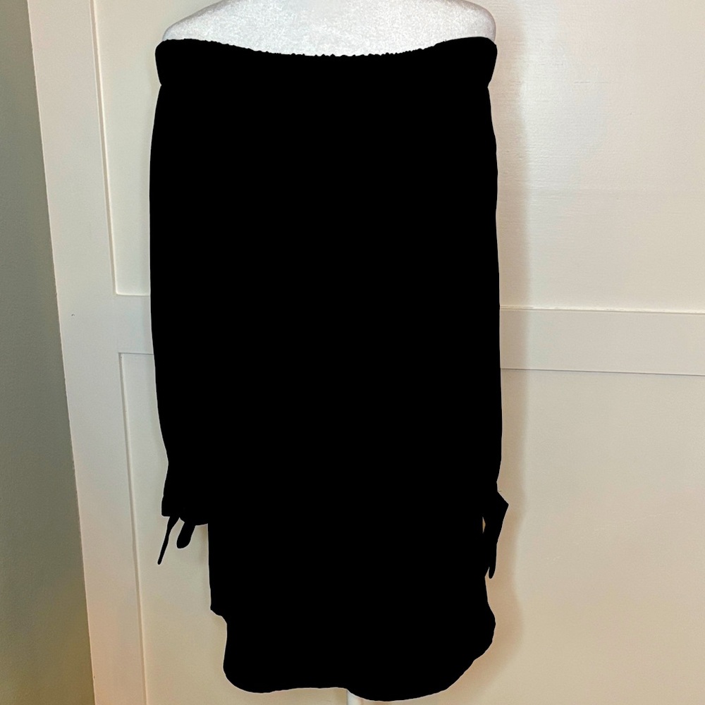 Express Black Off-Shoulder black dress with tie sleeves size extra small